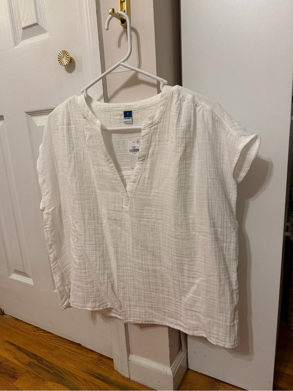 NWT Old Navy White Gauze V-Neck Short Sleeve Blouse